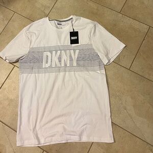DKNY t shirt